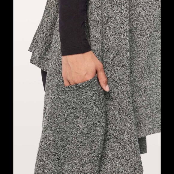 NWT Lululemon Live Freely Wrap - Gray Merino Wool - Picture 3 of 7